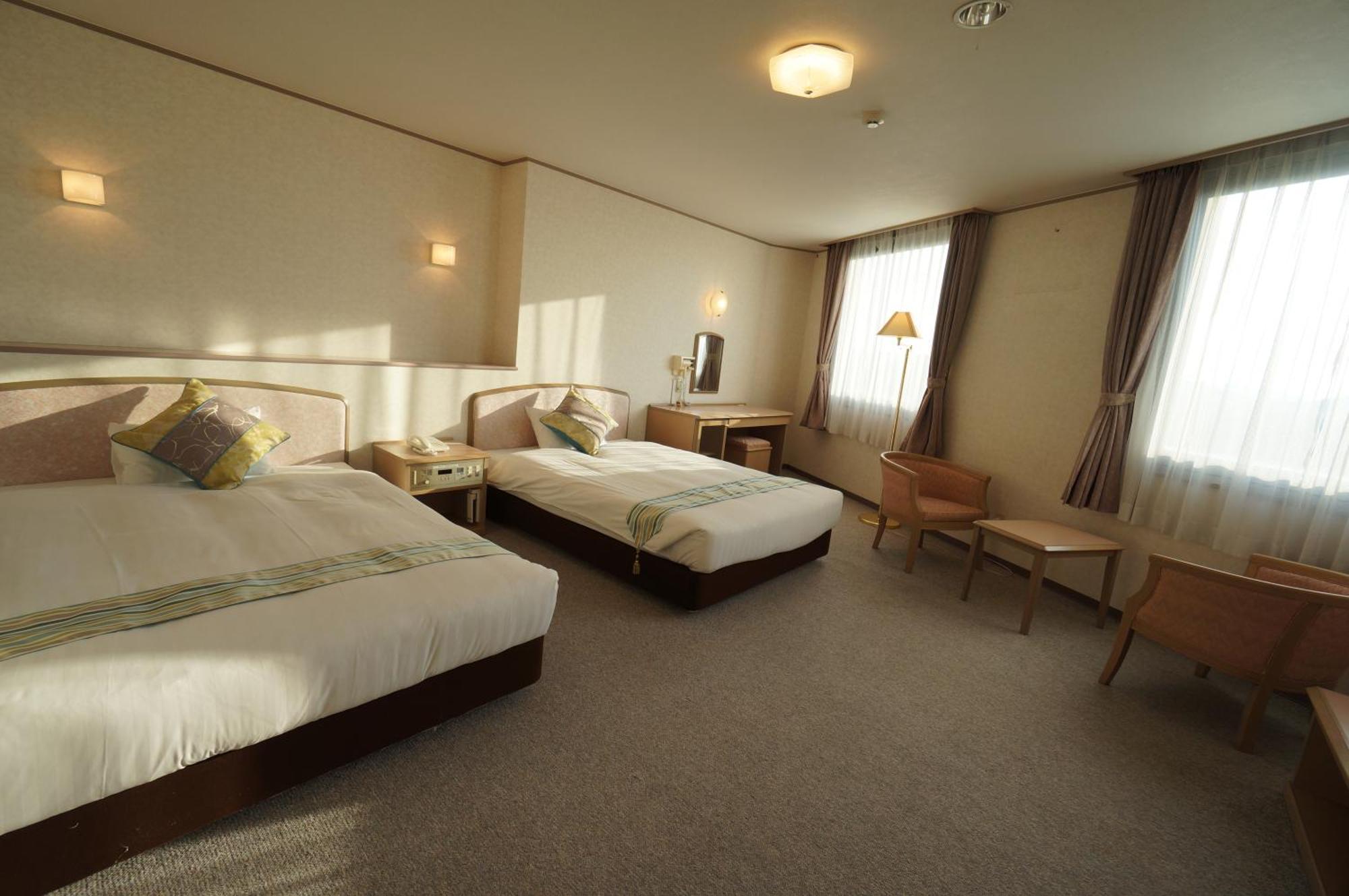 Hotel Areaone Hiroshima Wing Хигасихиросима Экстерьер фото